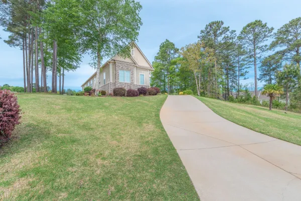 Property Slideshow image 3 of 66 | 207 quiet oak ct, Aiken, SC, 29803
