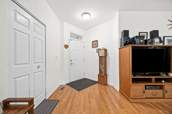 Property Slideshow image 3 of 41 | 21108 w cypress ct, Plainfield, IL, 60544