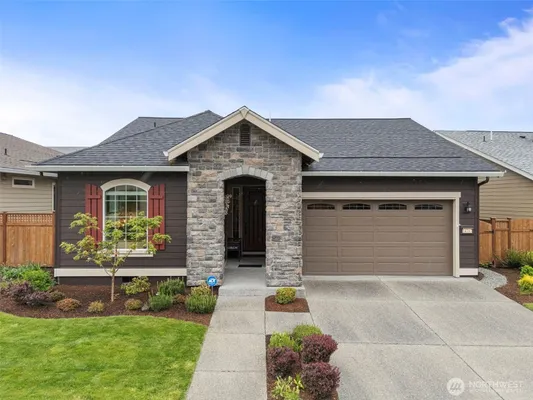 Property Slideshow image 2 of 40 | 14707 179th ave, Bonney Lake, WA, 98391