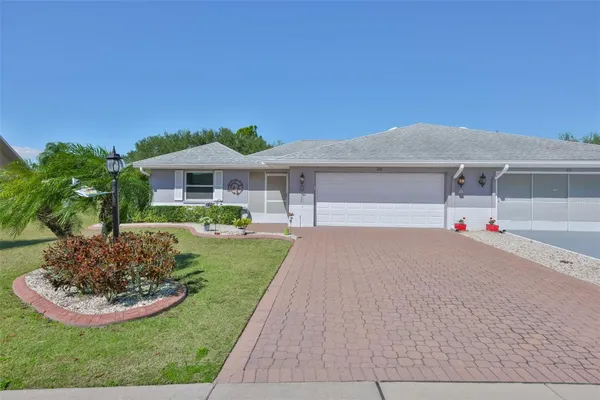 Property Slideshow image 3 of 57 | 315 linger ln, Sun City Center, FL, 33573