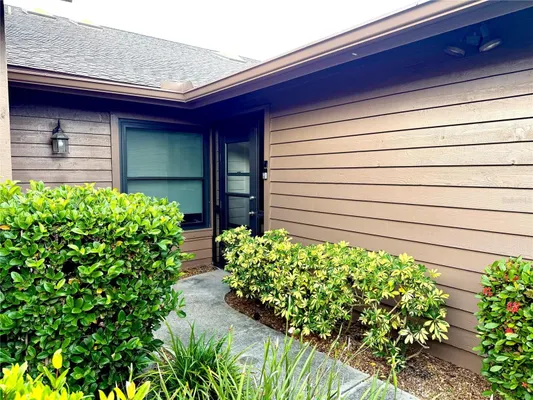 Property Slideshow image 2 of 19 | 5813 merion way 5813, Sarasota, FL, 34243