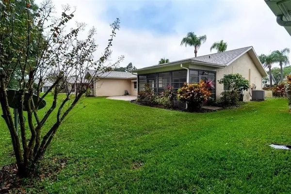 Property Slideshow image 2 of 24 | 999 gillespie dr, Palm Harbor, FL, 34684