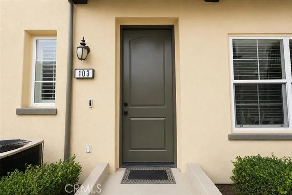 Property Slideshow image 2 of 38 | 4317 jct 103, Corona, CA, 92883