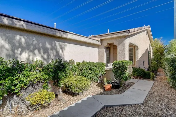 Property Slideshow image 2 of 57 | 4534 regalo bello st, Las Vegas, NV, 89135