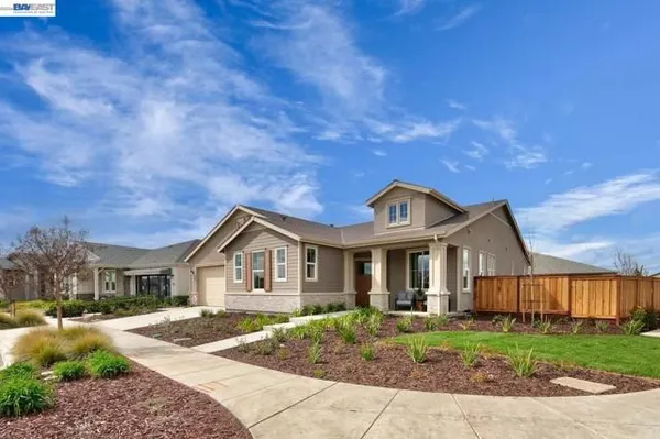 Property Slideshow image 2 of 60 | 889 conrad st, Manteca, CA, 95336