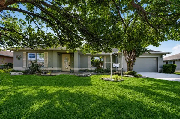 Property Slideshow image 2 of 29 | 8447 sw 60th ct, Ocala, FL, 34476