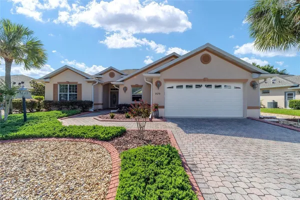 Property Slideshow image 2 of 49 | 8678 sw 83rd cir, Ocala, FL, 34481