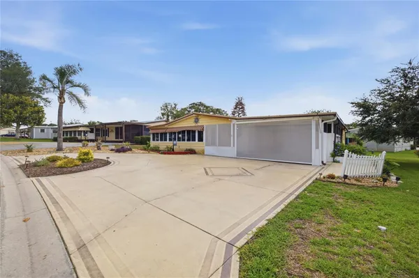 Property Slideshow image 3 of 42 | 728 truman ave, Lady Lake, FL, 32159