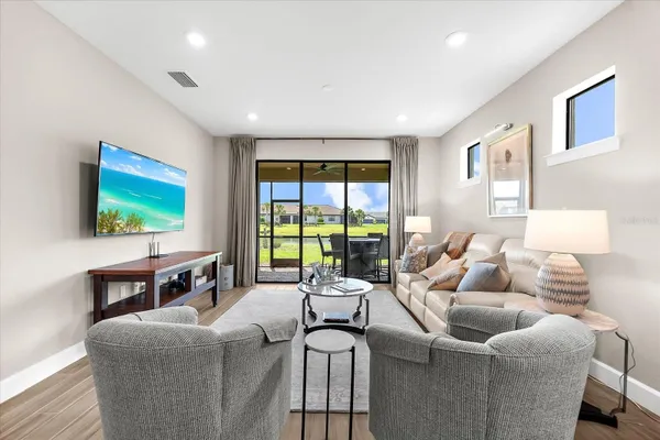 Property Slideshow image 3 of 25 | 6791 alstead cir, Lakewood Ranch, FL, 34202