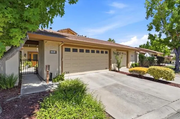 Property Slideshow image 3 of 42 | 3364 bolsena ct, San Jose, CA, 95135
