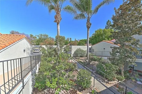 Property Slideshow image 3 of 35 | 5497 e paseo del lago e p, Laguna Woods, CA, 92637