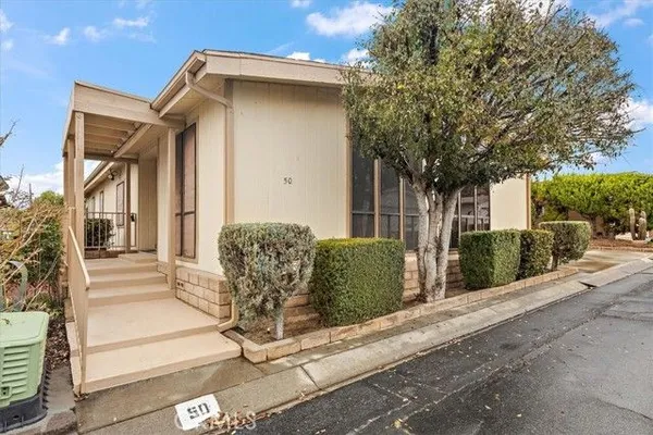 Property Slideshow image 2 of 27 | 3800 w wilson st spc 50, Banning, CA, 92220