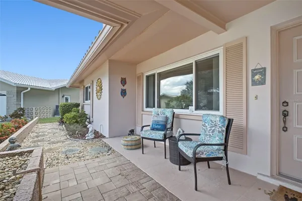 Property Slideshow image 3 of 50 | 1520 kenmore ct, Palm Harbor, FL, 34684