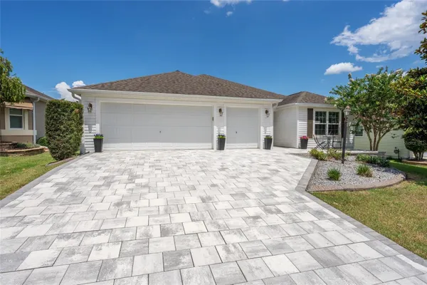 Property Slideshow image 2 of 25 | 3251 peterson pl, The Villages, FL, 32163