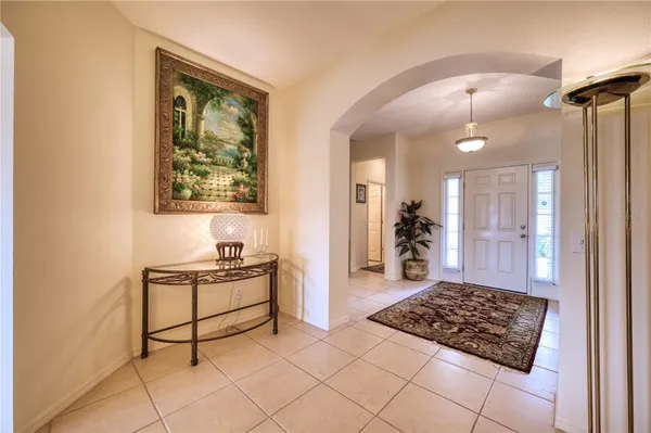 Property Slideshow image 3 of 39 | 8014 victoria falls cir, Sarasota, FL, 34243