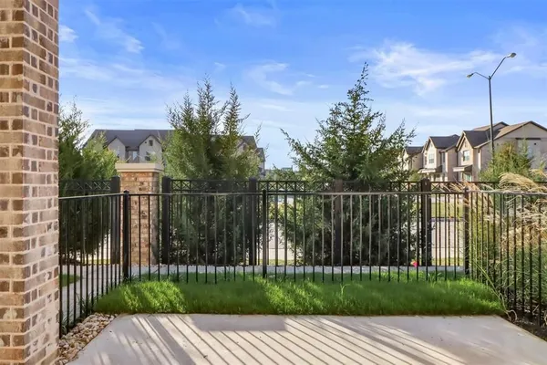 Property Slideshow image 3 of 22 | 2617 st helena ln, Grand Prairie, TX, 75054