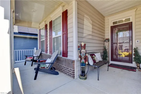 Property Slideshow image 3 of 50 | 3931 isaac cir, Williamsburg, VA, 23188
