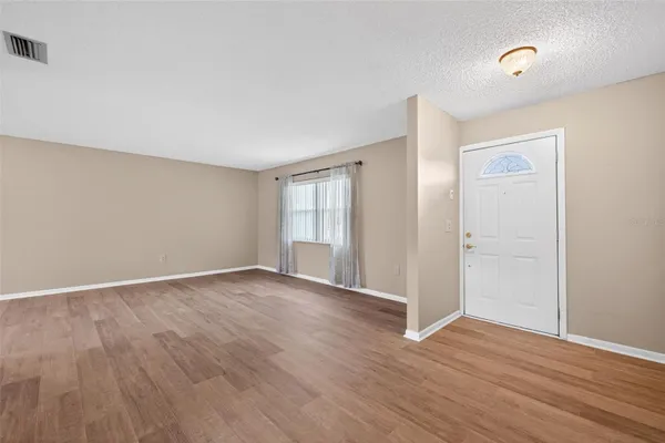 Property Slideshow image 3 of 49 | 1529 allegheny dr, Sun City Center, FL, 33573