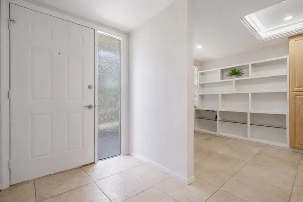 Property Slideshow image 2 of 34 | 2020 lakeview dr 105, Clearwater, FL, 33763