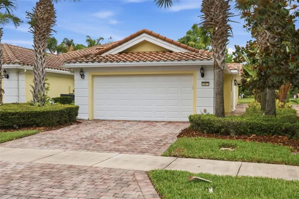 Property Slideshow image 2 of 44 | 11872 iselle dr, Orlando, FL, 32827