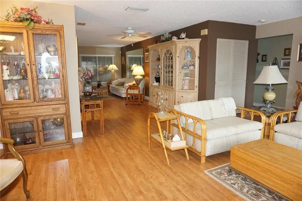 Property Slideshow image 3 of 60 | 4031 93rd ter 5, Pinellas Park, FL, 33782