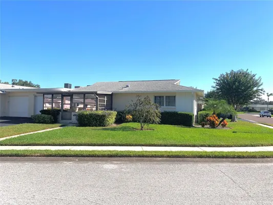 Property Slideshow image 2 of 27 | 2711 sherbrooke ln b, Palm Harbor, FL, 34684