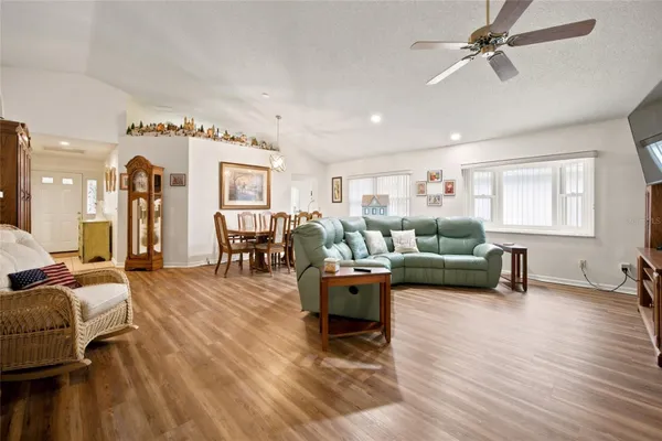 Property Slideshow image 2 of 33 | 9201 sw 91st cir, Ocala, FL, 34481