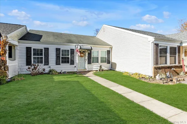 Property Slideshow image 2 of 14 | 141 forge ln, Coram, NY, 11727