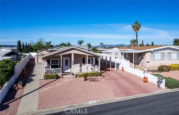 Property Slideshow image 2 of 56 | 38079 calle de amor, Murrieta, CA, 92563