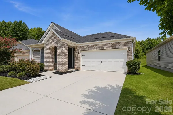 Property Slideshow image 2 of 25 | 9423 festival way, Charlotte, NC, 28215