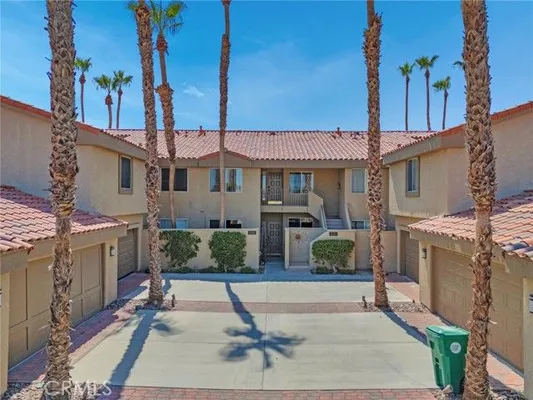 Property Slideshow image 2 of 31 | 55353 winged foot, La Quinta, CA, 92253