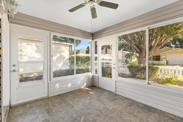 Property Slideshow image 3 of 33 | 428 canterbury ct, The Villages, FL, 32162