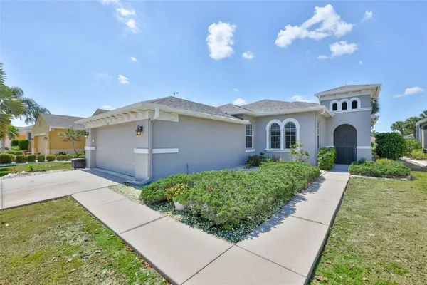Property Slideshow image 2 of 38 | 448 noble faire dr, Sun City Center, FL, 33573