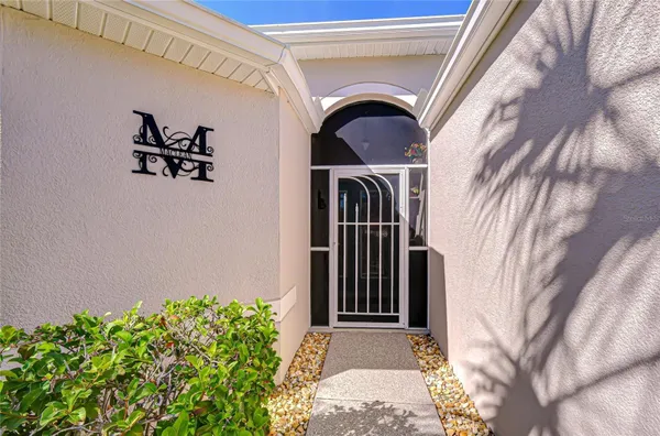 Property Slideshow image 3 of 38 | 10245 buncombe way, San Antonio, FL, 33576