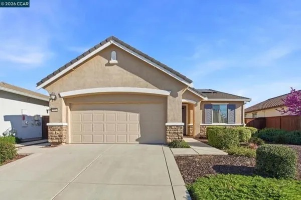 Property Slideshow image 2 of 31 | 9229 thimbleberry dr, Sacramento, CA, 95829