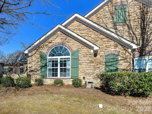 Property Slideshow image 2 of 31 | 5433 prosperity view dr, Charlotte, NC, 28269