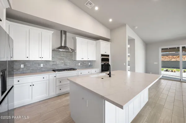 Property Slideshow image 3 of 29 | 5512 e edgar way, Prescott Valley, AZ, 86314