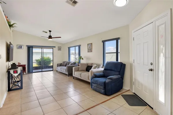 Property Slideshow image 3 of 36 | 6264 peacock run, Lakeland, FL, 33809