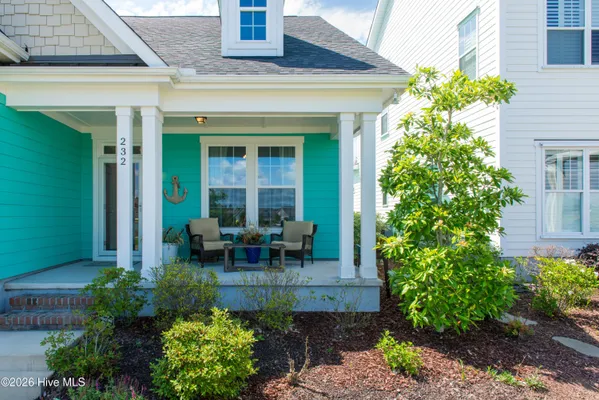 Property Slideshow image 3 of 132 | 232 trisail ter, Wilmington, NC, 28412