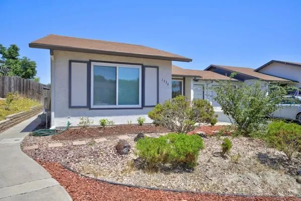 Property Slideshow image 2 of 24 | 1536 rolling hls, Oceanside, CA, 92056