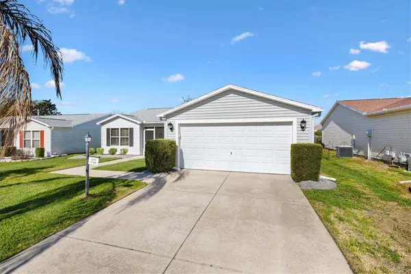 Property Slideshow image 2 of 32 | 17448 se 74th seabrook ct, The Villages, FL, 32162