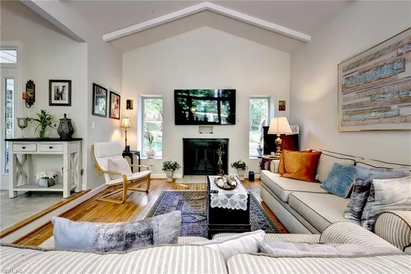 Property Slideshow image 3 of 30 | 140 tutters neck, Williamsburg, VA, 23185