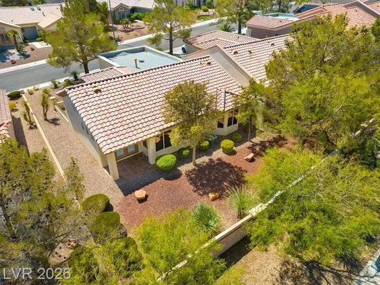 Property Slideshow image 2 of 98 | 2833 breakers creek dr, Las Vegas, NV, 89134