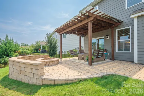 Property Slideshow image 3 of 41 | 2073 saddlebred dr, Iron Station, NC, 28080