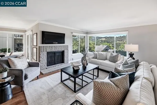 Property Slideshow image 3 of 54 | 2130 cactus ct 2, Walnut Creek, CA, 94595