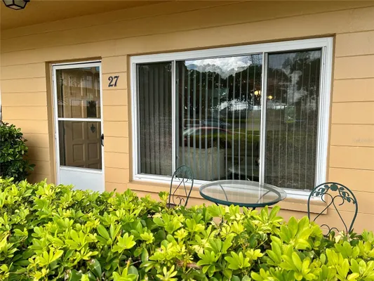 Property Slideshow image 3 of 53 | 2467 finlandia ln 27, Clearwater, FL, 33763