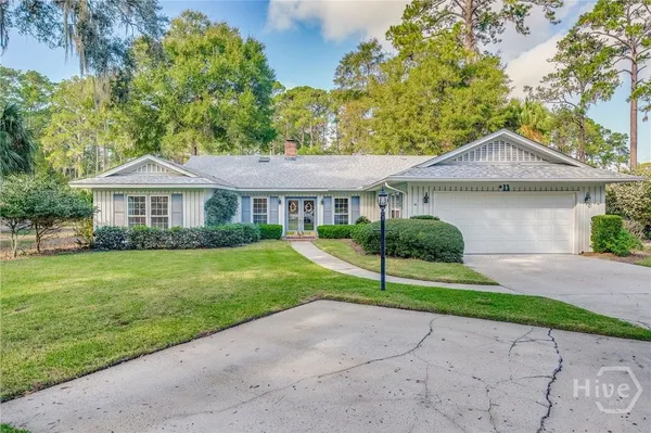 Property Slideshow image 2 of 28 | 11 middleton rd, Savannah, GA, 31411