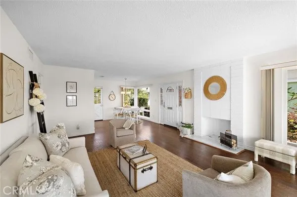 Property Slideshow image 3 of 20 | 408 camino san clemente, San Clemente, CA, 92672