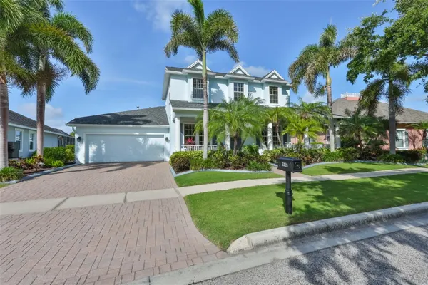 Property Slideshow image 2 of 78 | 5318 loon nest ct, Apollo Beach, FL, 33572