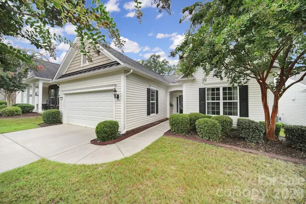 Property Slideshow image 2 of 44 | 2047 kennedy dr, Fort Mill, SC, 29707